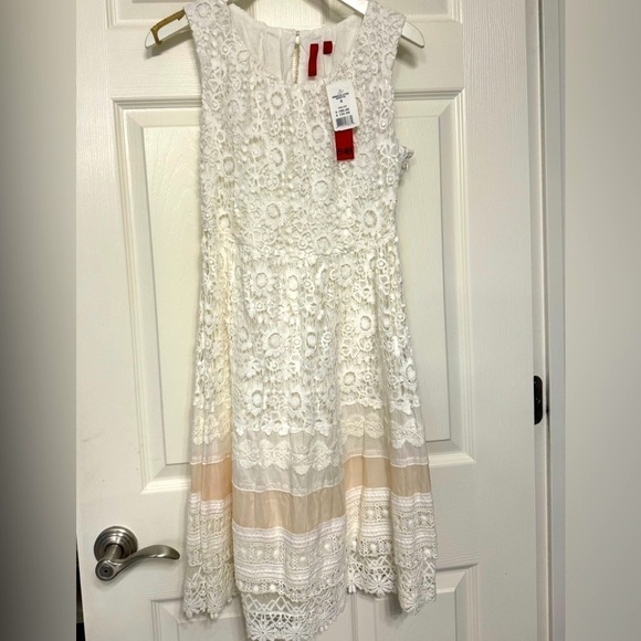 548 Dresses & Skirts - New / beautiful lace dress